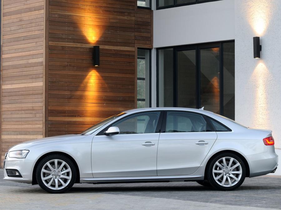  Audi A4 1.8T Sedan (B8, 8K) 2012 года  (ZA) (фото 11 из 12)